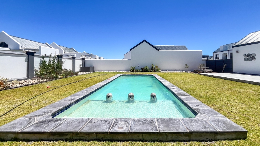 2 Bedroom Property for Sale in Laguna Western Cape